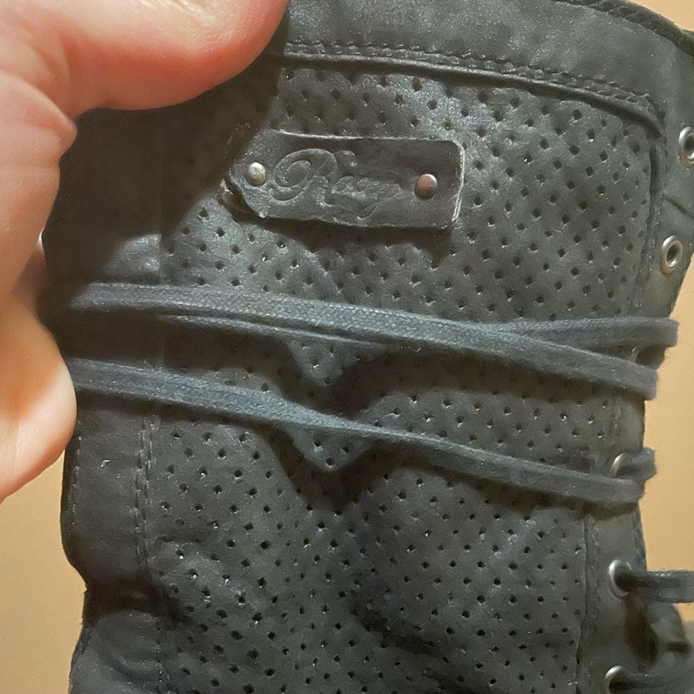 Women’s size 7 black Roxy fall boot - Picture 3 of 8